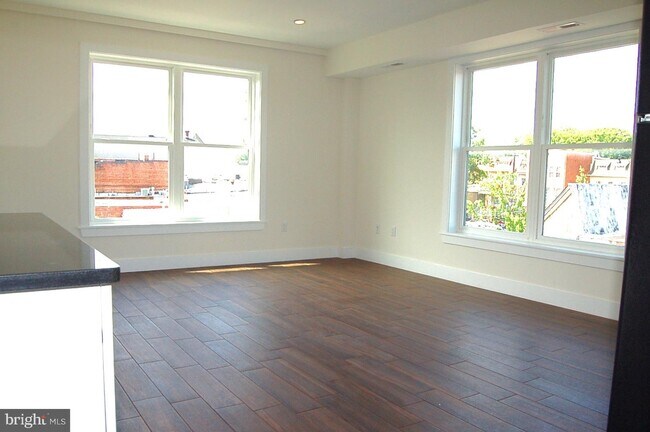 Foto del edificio - 919 Sheridan St NW