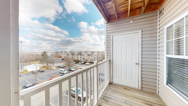 Interior Photo - 14 North