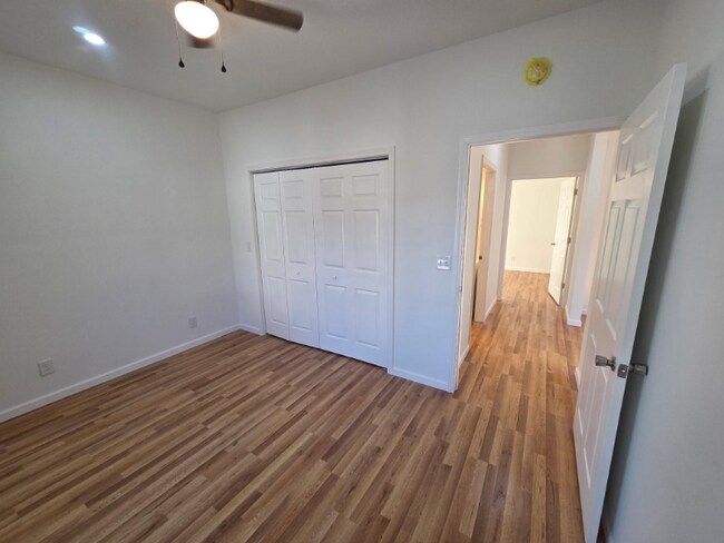 Foto del edificio - 203 N Elm St