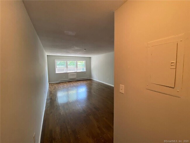 Building Photo - 78 Homeside Ave