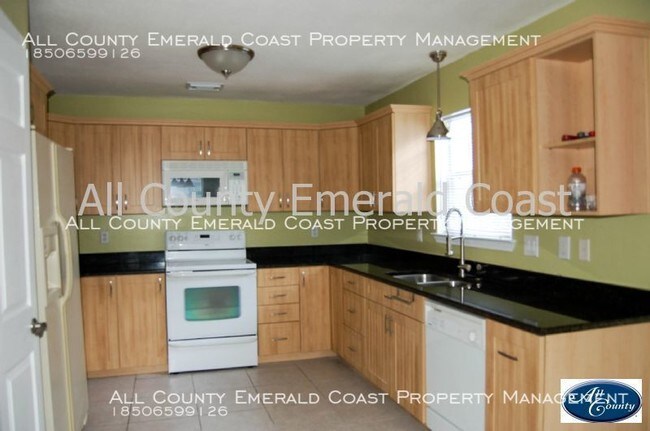 Building Photo - 30 Ruby Cir