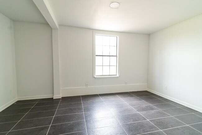 Foto del edificio - 3615 Legion St