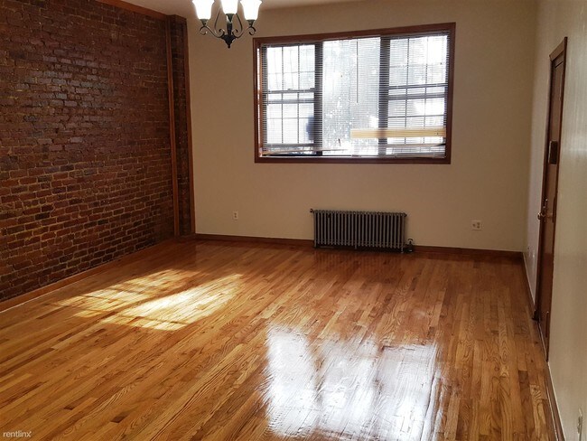 Foto del edificio - 182 Underhill Ave