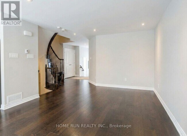 Building Photo - 462 Brettonwood Ridge