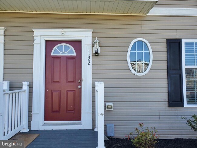 Foto del edificio - 132 Bay Hill Ln