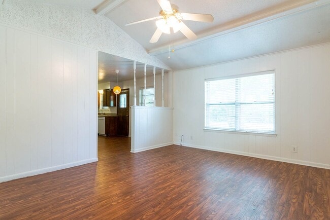 Building Photo - Great Home-Great Price!!!