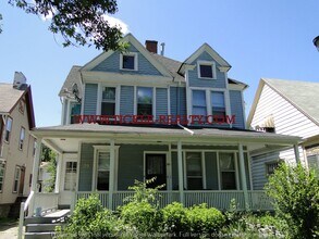 Building Photo - 27-29-29 Edmonds St