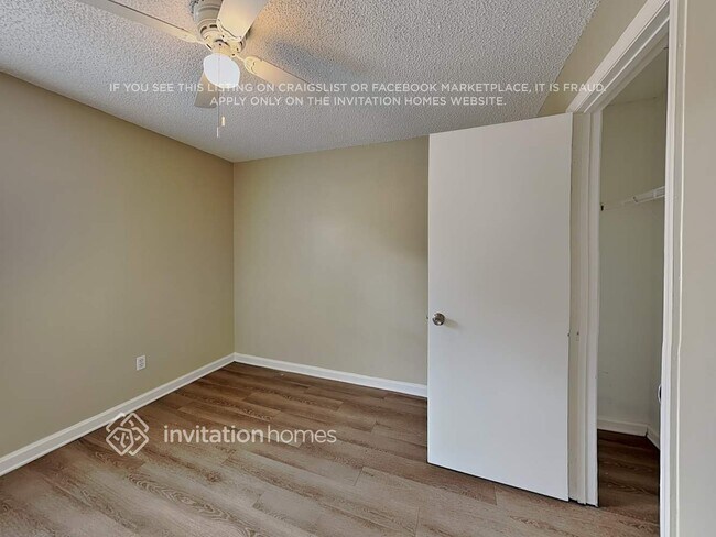 Foto del edificio - 896 Garden Glen Loop