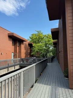 Foto del edificio - 1000 Maxwell Ave