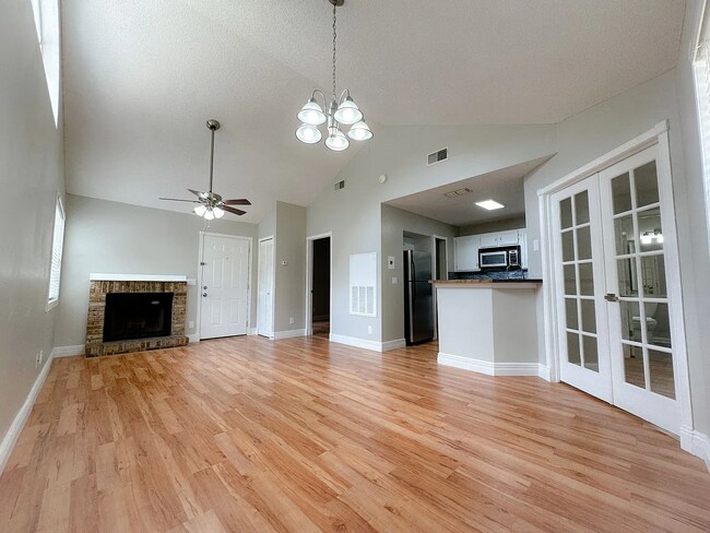 Foto del edificio - 951 Bird Bay Ct