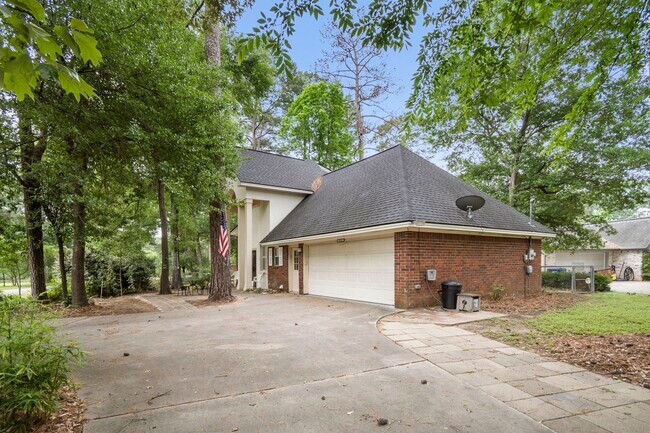 Building Photo - 14151 Buckingham Ln