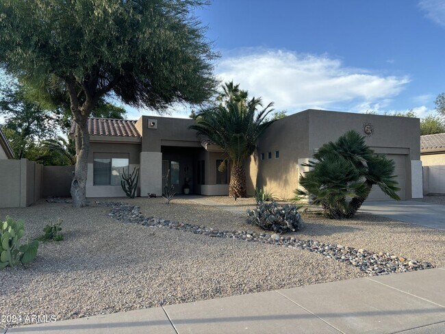 Foto del edificio - 13264 W Edgemont Ave