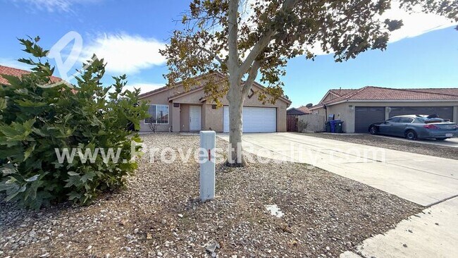 Foto del edificio - 11085 Live Oak Ln