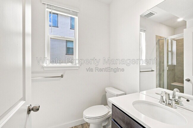 Foto del edificio - 15612 W Floyd Dr