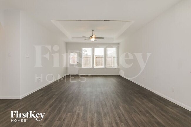 Foto del edificio - 2647 Hoffman Ln