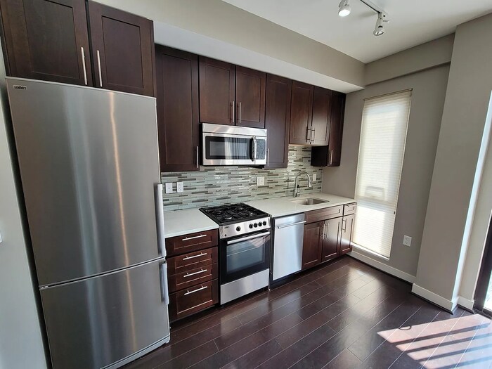 Foto principal - 1320 Fenwick Ln