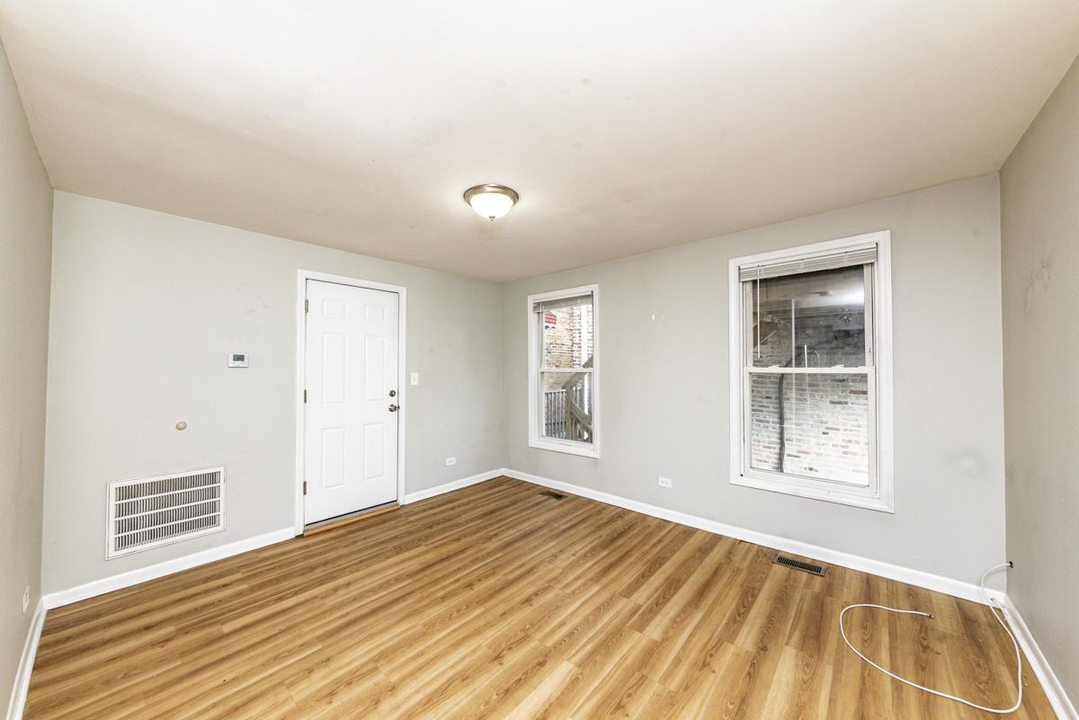 Foto principal - 2 bedroom in Chicago IL 60607