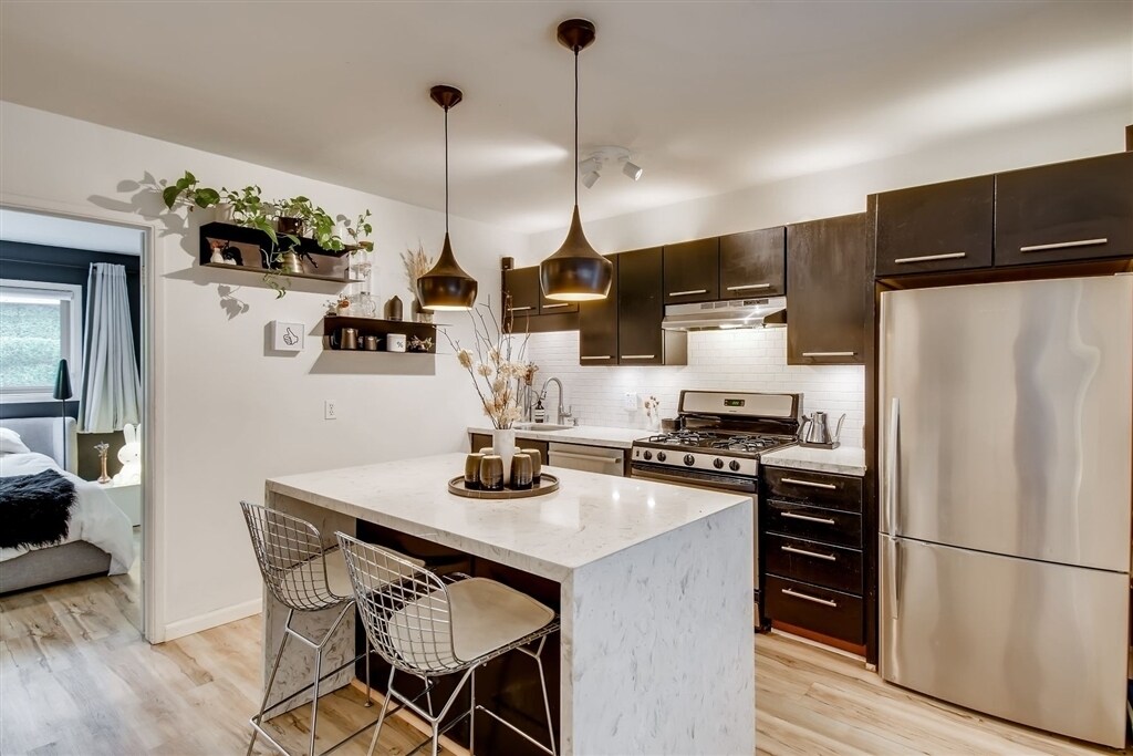 Foto principal - 720 W Lewis St