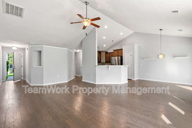 Foto del edificio - 3368 Kinross Ct