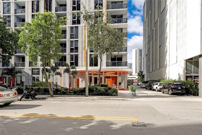 Foto del edificio - 31 SE 6th St