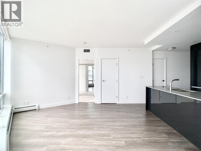 Photo du bâtiment - 1283 Howe St