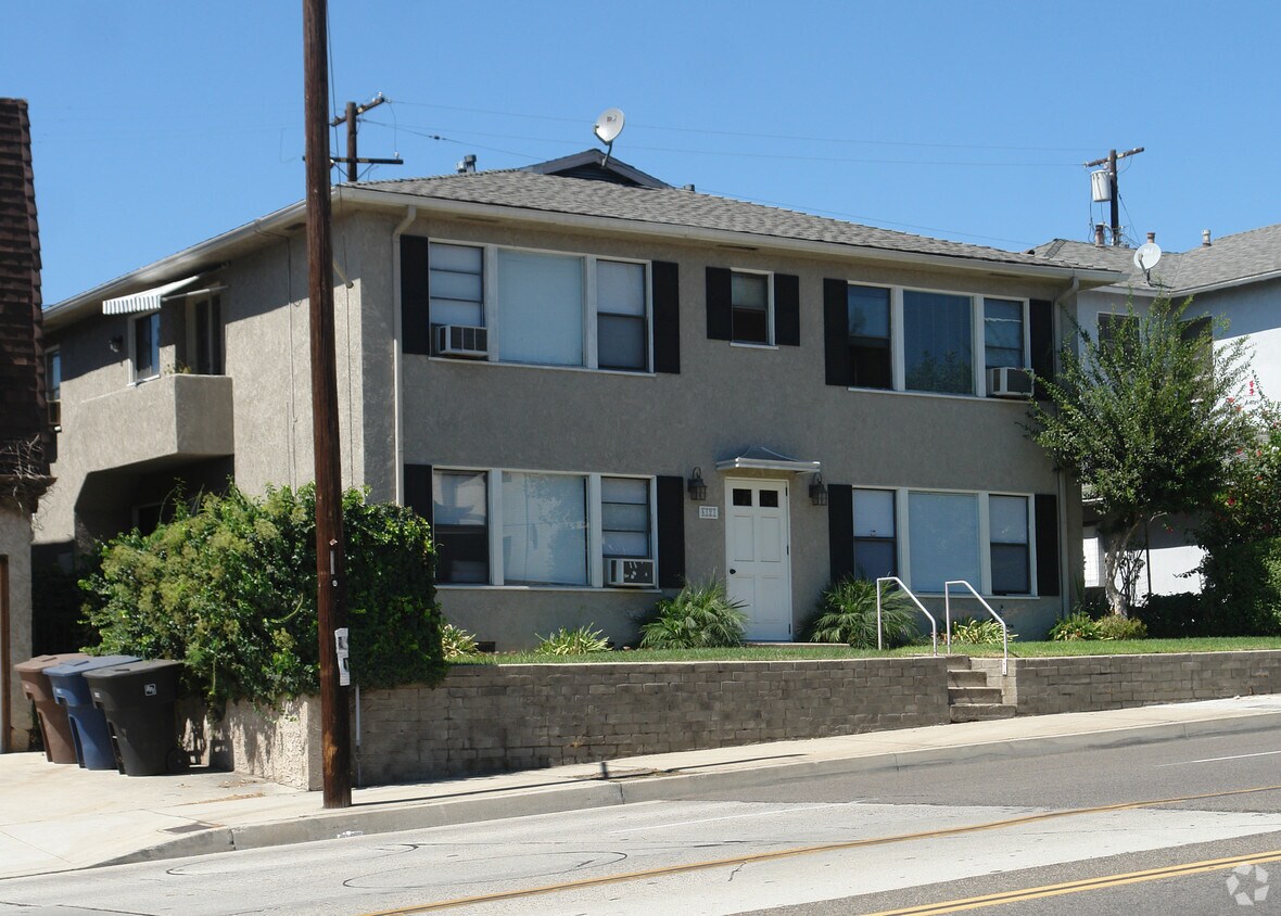 Building Photo - 4121 Ocean View Blvd