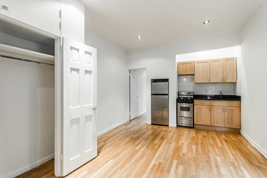 Foto principal - 1441 York Ave