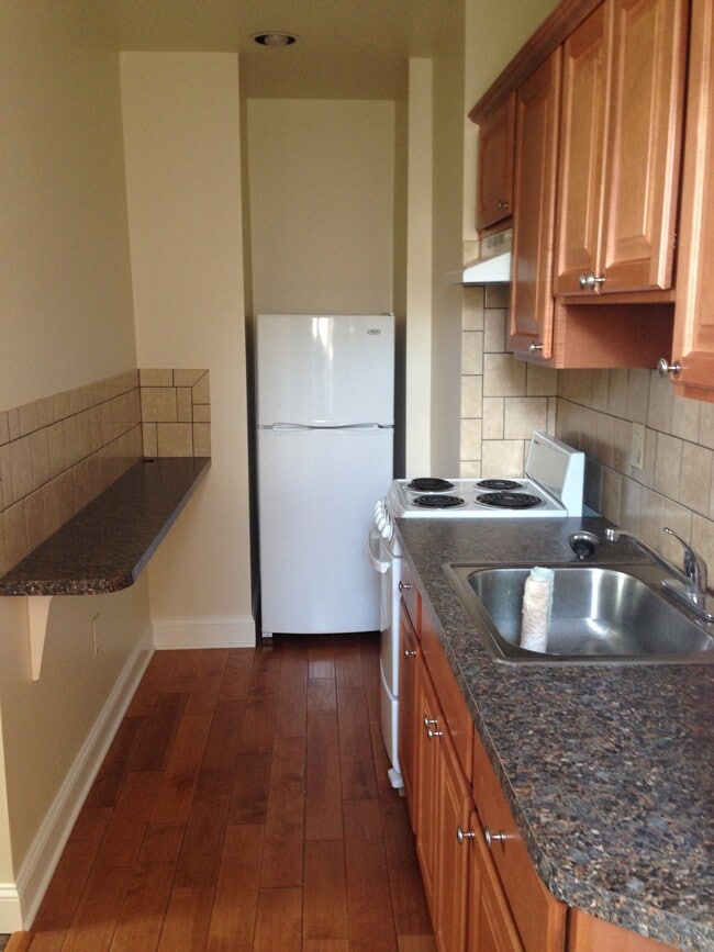 Photo - 266 Shelmire St Apartment