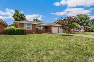 Building Photo - 10001 Ridgeview Dr