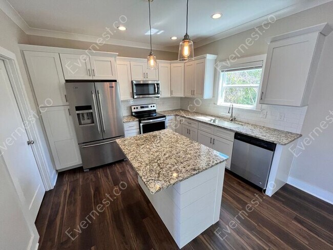 Building Photo - 5398 Reneau Way