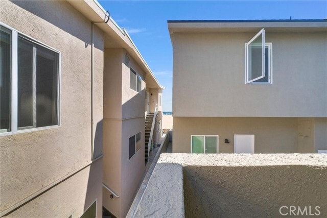 Building Photo - 1816 W Oceanfront