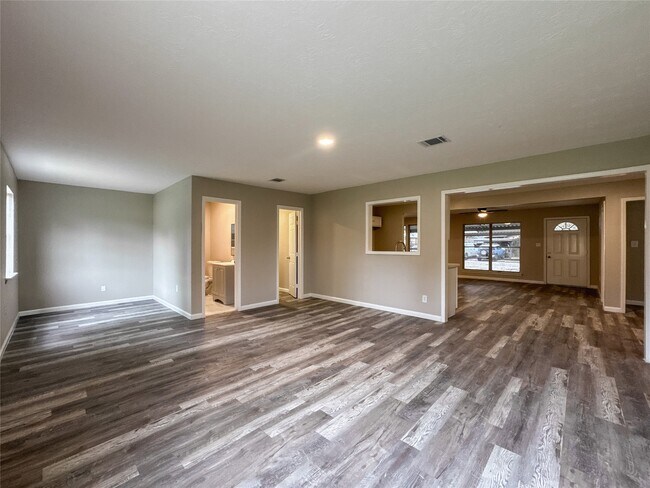 Foto del edificio - 7710 Claiborne St