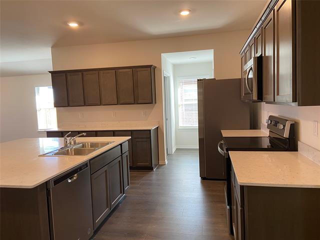 Building Photo - 1501 Bridle Dr