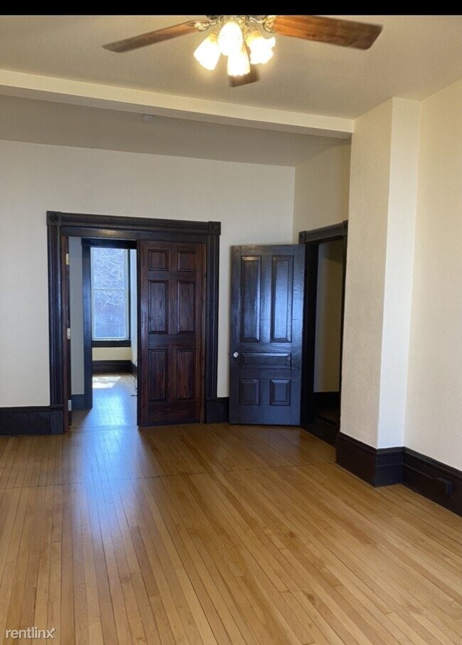 Building Photo - 3 br, 1 bath Duplex - 109 Saint Louis Stre...
