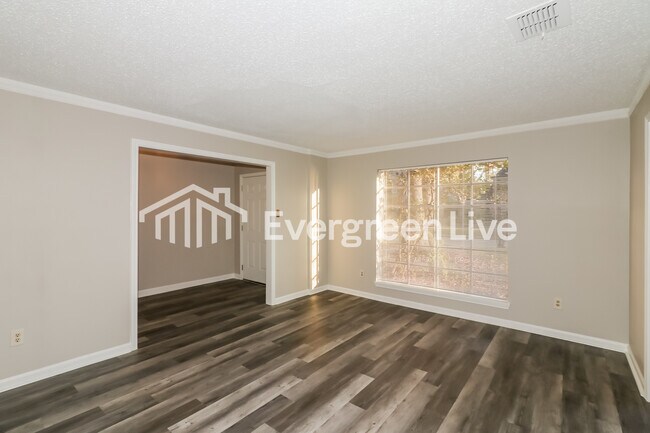 Building Photo - 5506 Pine Arbor Dr