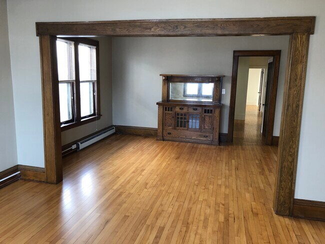 Dining Room - 3735 Harriet Ave