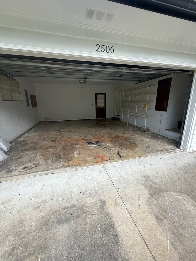 Building Photo - 2506 Fritz Ln