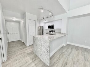 Building Photo - 677 SW 111th Ave