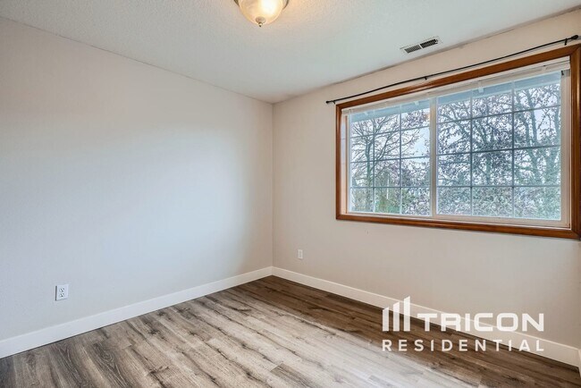Foto del edificio - 16209 NE 12th St