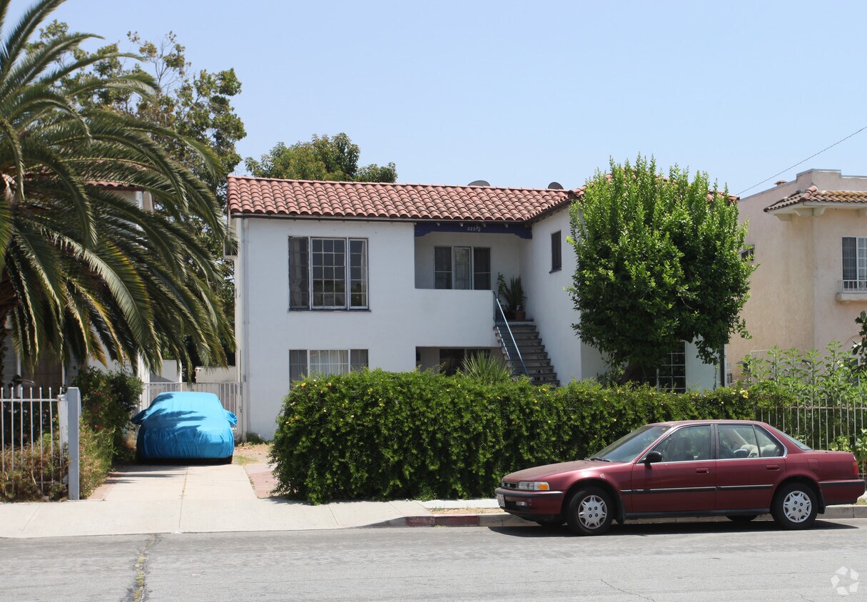 Foto principal - 222 E Cedar Ave