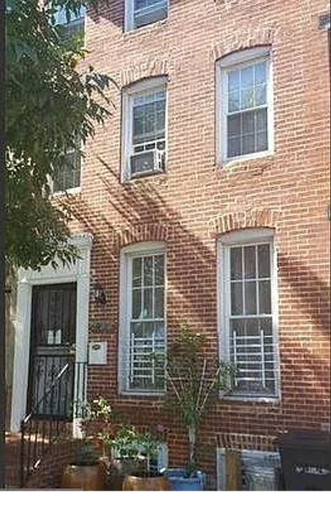 Building Photo - 222 S Stricker St