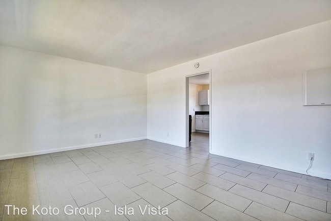 Building Photo - 6587 Cordoba Rd