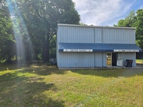 Building Photo - 4720 Deans Bridge Rd