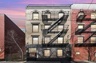 Building Photo - 1965 Bergen St