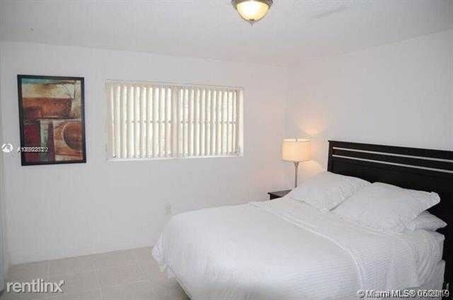 Foto del edificio - 2 br, 1 bath Apartment - 9014 SW 97 Ave 01