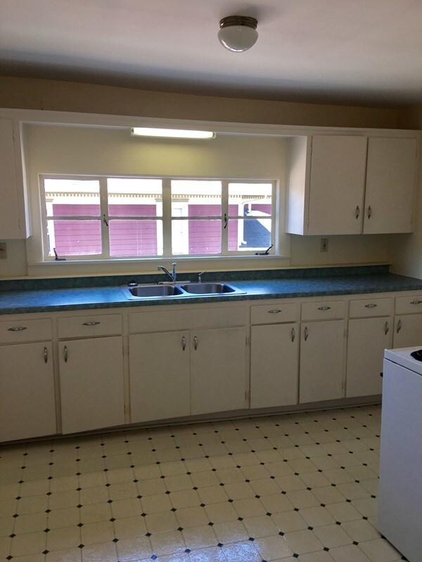 Building Photo - 106 Walnut St