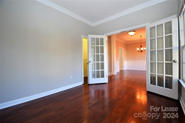 Building Photo - 7002 Bevington Woods Ln