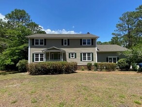 Building Photo - 917 Rolling Hills Cove