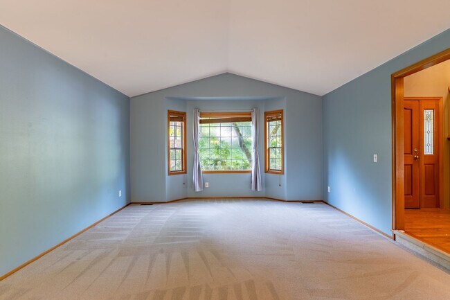 Building Photo - Beautiful 4 Bed 2.5 Bath Home in Sammamish