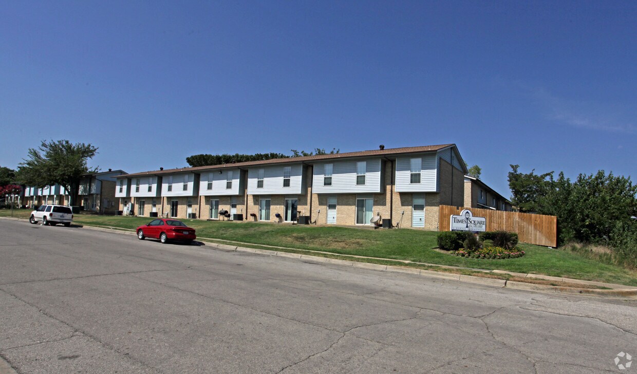 Times Square on the Hill Apartments in Fort Worth, TX